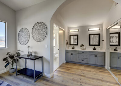 Modern bathroom vanity